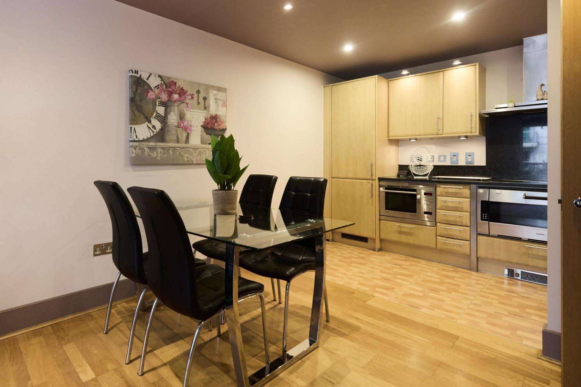 The Vauxhall Hideout - Comfy 2Bdr Flat With Balcony Londres Exterior foto